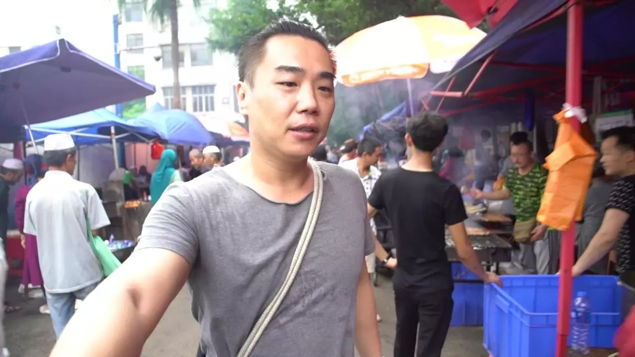 广州好吃的美食街在哪里_2020广州美食街_广州美食街