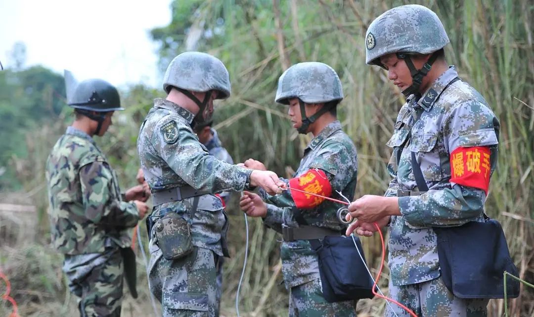 功臣待遇享受等待吗_功臣之后有什么待遇_一等功臣享受什么待遇