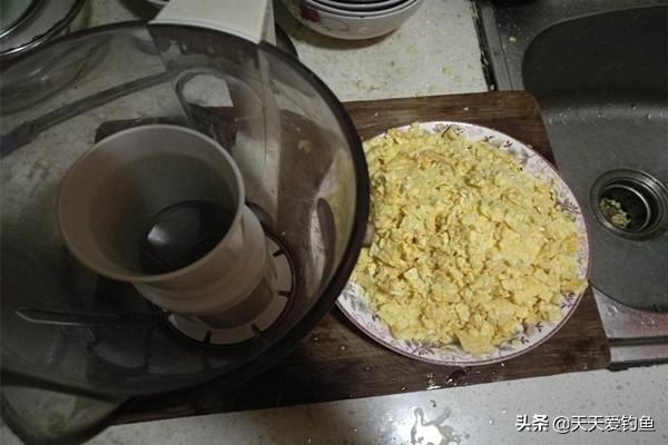 钓草鱼用什么饵最好_钓草鱼饵用什么最好_哪种饵料钓草鱼好