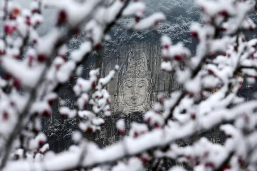 漫天飞舞是什么_漫天飞舞的意思_漫天飞舞的意思