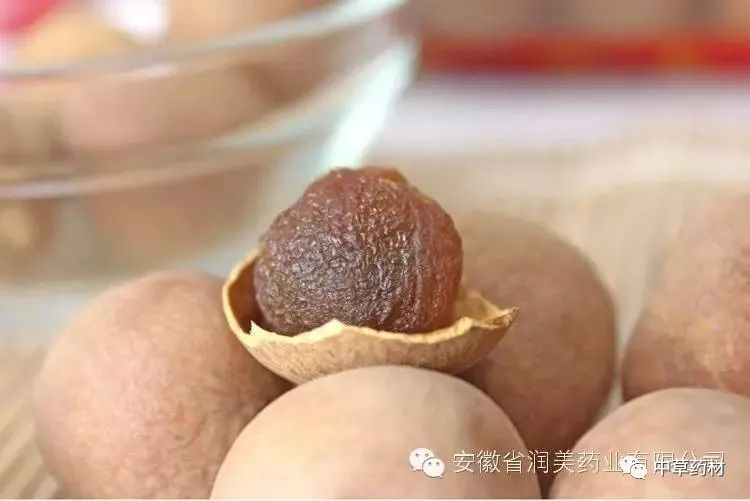 干桂圆有什么作用与功效_桂圆干功效与作用与副作_桂圆的功效桂圆干的功效