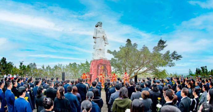 自贡是哪个省的城市_自贡改为省会城市_自贡省城市是哪个城市