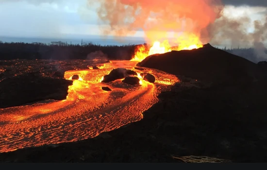 菲律宾火山喷发_菲律宾火山持续喷发_菲律宾火山